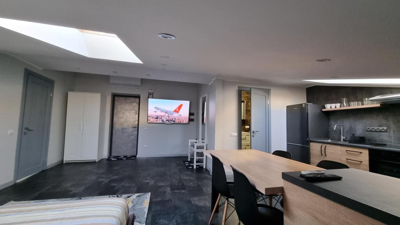Mansarda Apartman Kamjanyi Potoki Kültér fotó