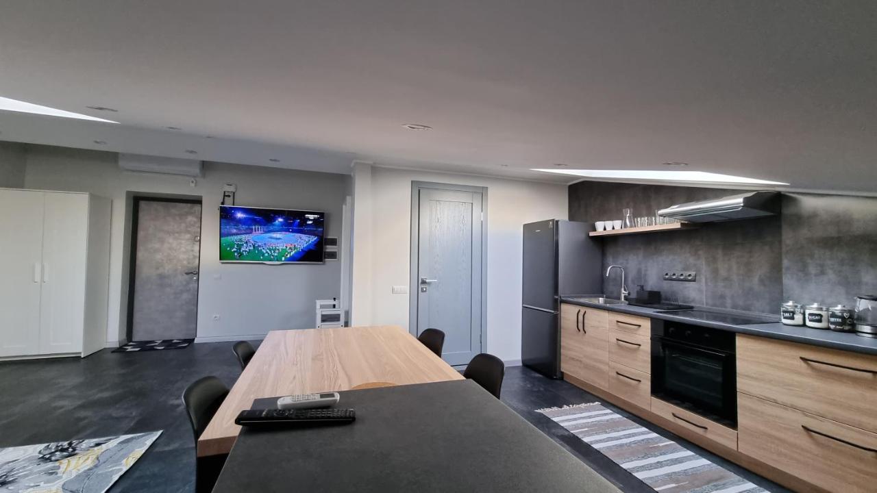 Mansarda Apartman Kamjanyi Potoki Kültér fotó
